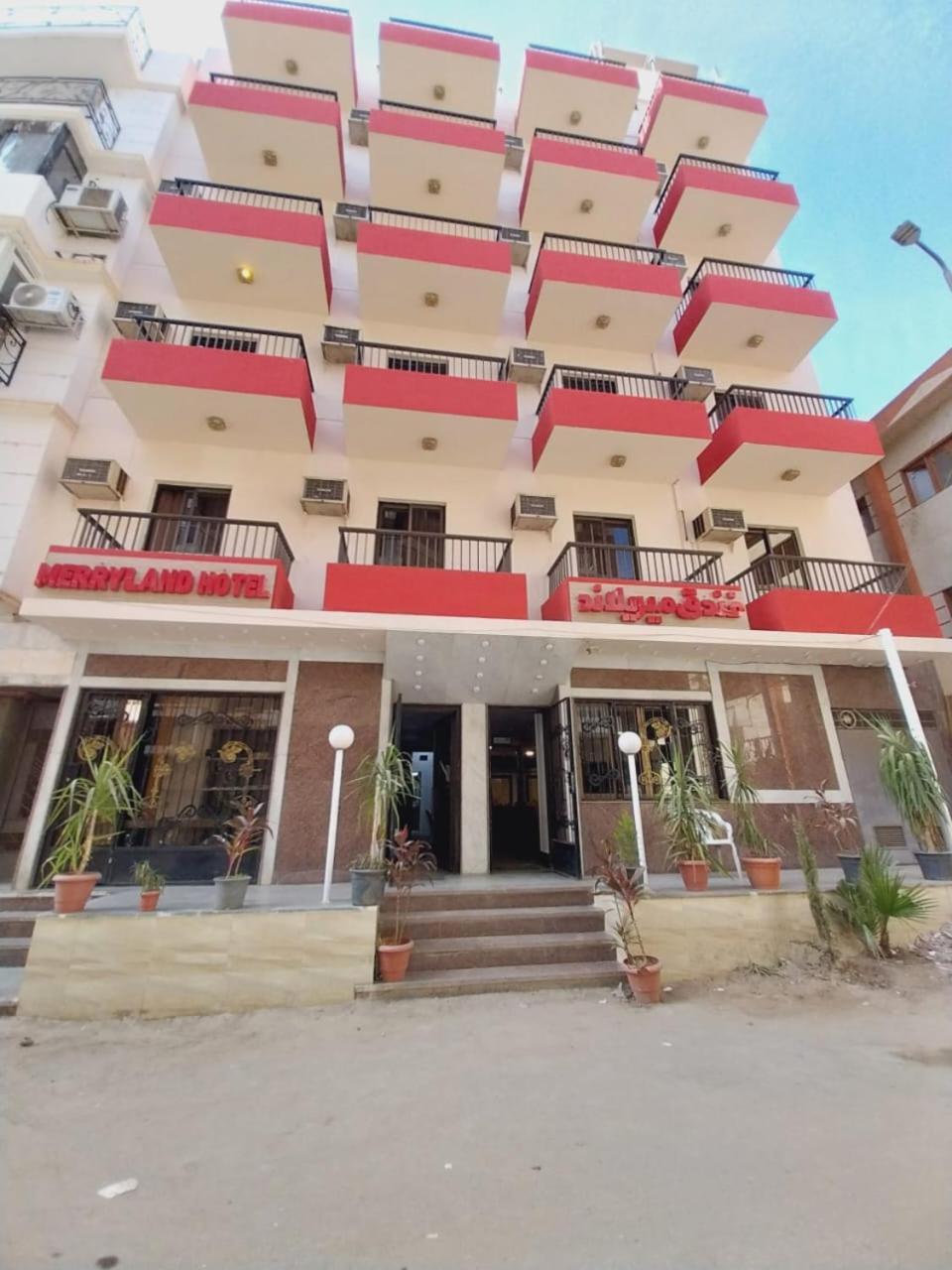 Merry Land Hotel & Roof Top Nile Restaurant Luxor Exteriör bild